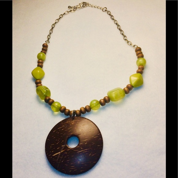 Fashion Jewelry Necklace - Picture 1 of 1